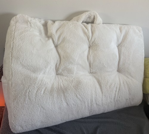 Thai triangle cushion - thai,